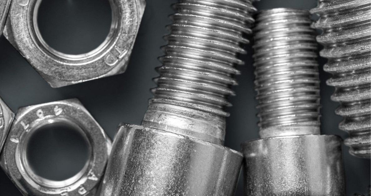 Różne typy śrub i nakrętek – inoxa.pl